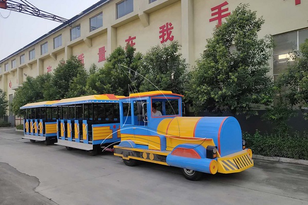 Amusement Park Train Test Run at Dinis Factory